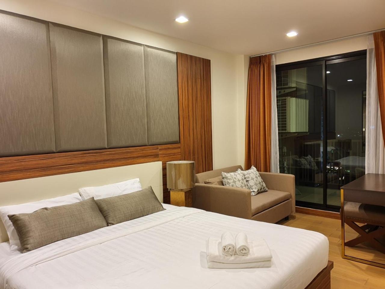 The Astra Suites Chiang Mai Esterno foto