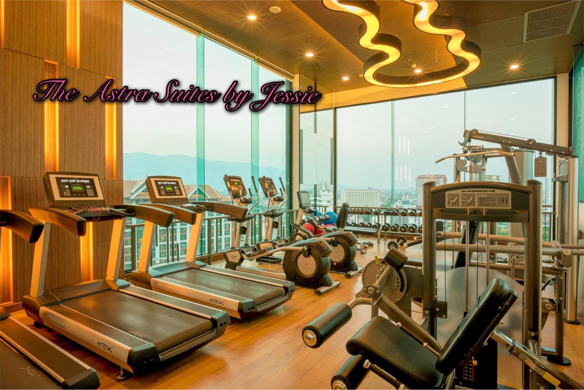 The Astra Suites Chiang Mai Esterno foto