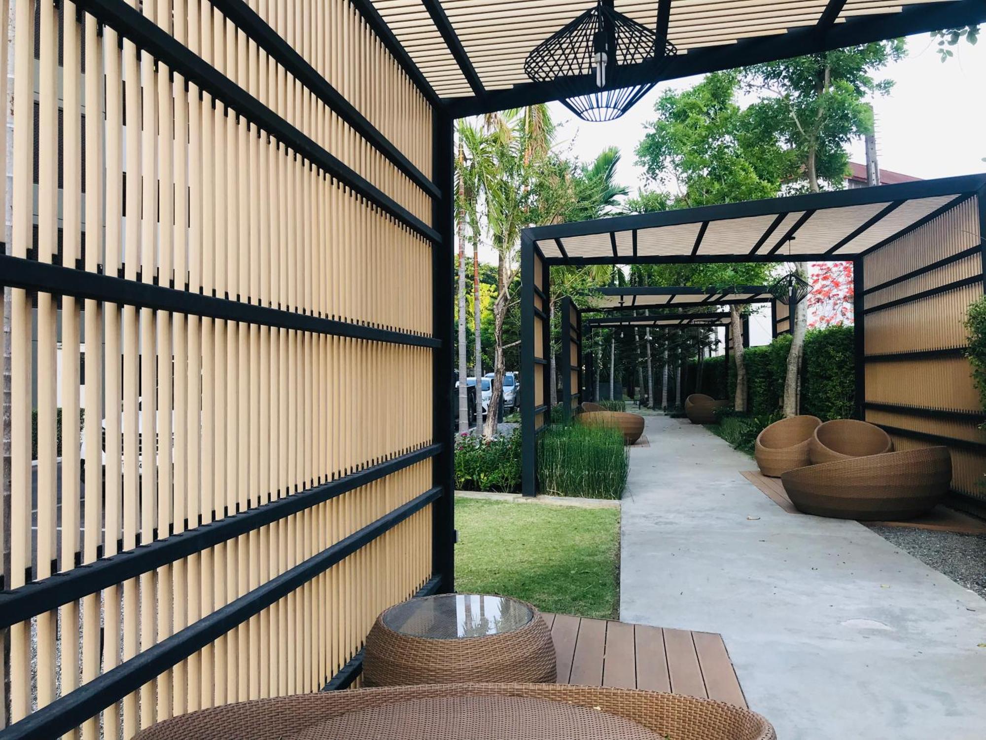 The Astra Suites Chiang Mai Esterno foto